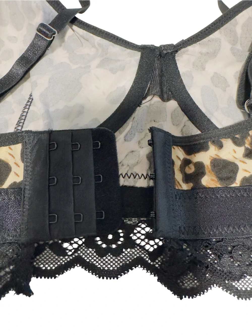 SHEIN Leopard Print Lace Underwire Bra & High Rise Panty Lingerie Set XL